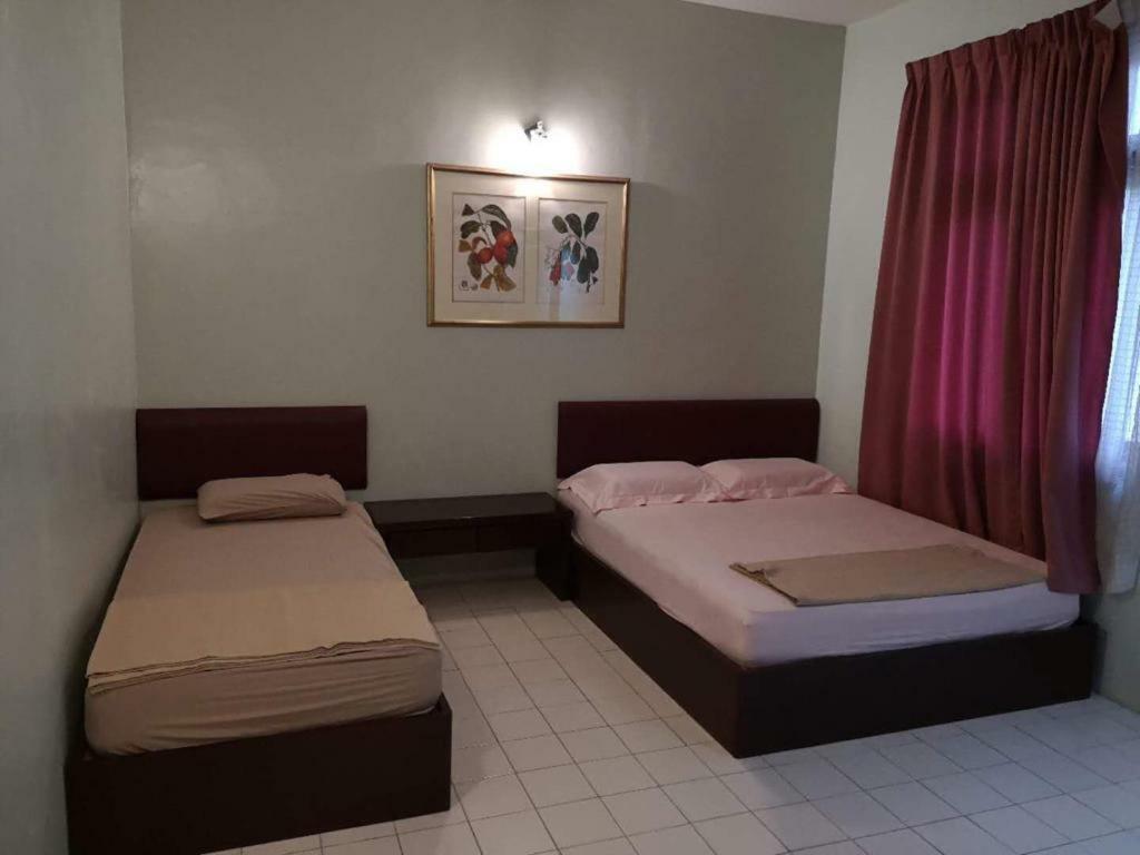 Seri Ratu Hotel & Spa Port Dickson Esterno foto