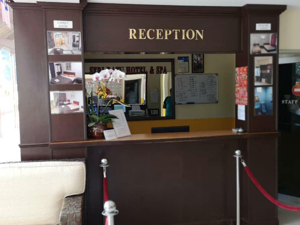 Seri Ratu Hotel & Spa Port Dickson Esterno foto